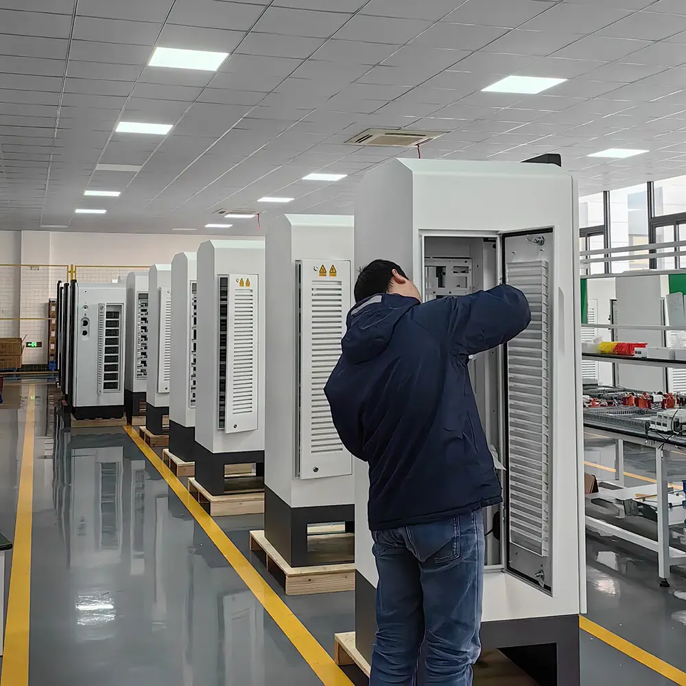 240KW Fast DC EV Charger GB/T CCS1 CCS2 Chademo Split DC Charging Station With Customized EV Car Charging Connector