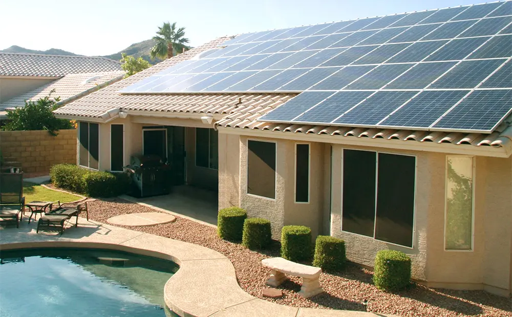 What kind of roof is suitable for installing photovoltaic power generation equipment?